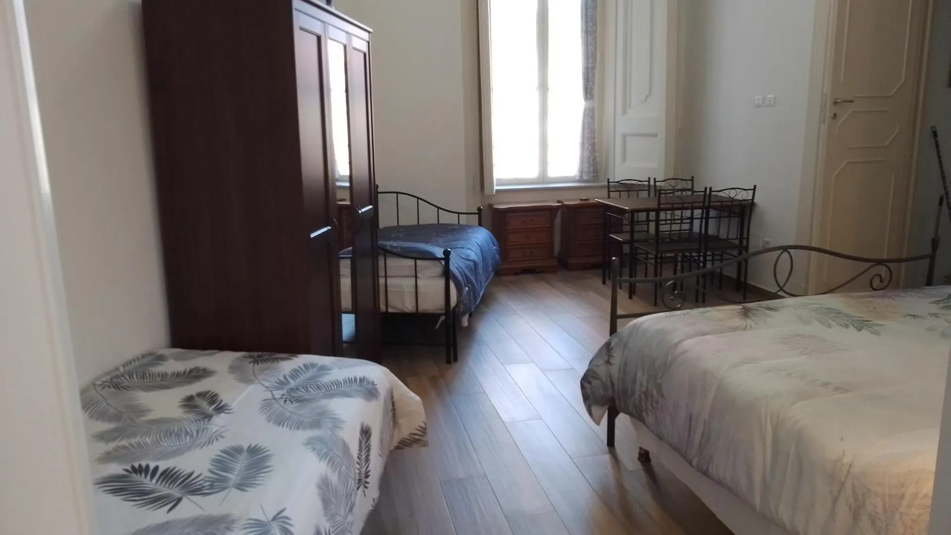 B&B Palazzo Sersale Napoli Bed & Breakfast